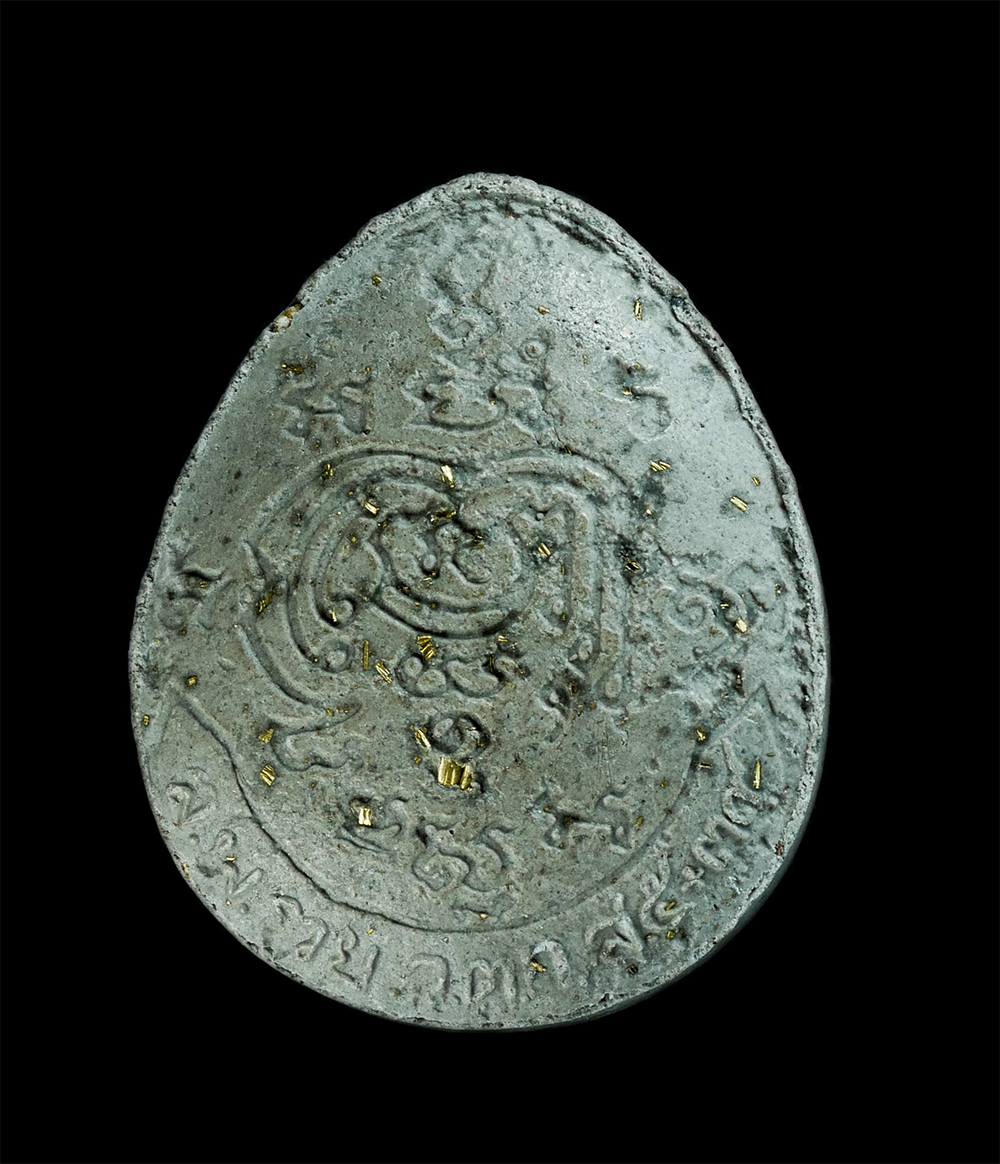 2.jpg - พระปิดตารุ่นเสาร์ห้า หลวงพ่อรวย วัดตะโก จ.พระนครศรีอยุธยา ปี2539 เนื้อผงใบลานโรยผงตะไบทอง | https://kamulet.in.th