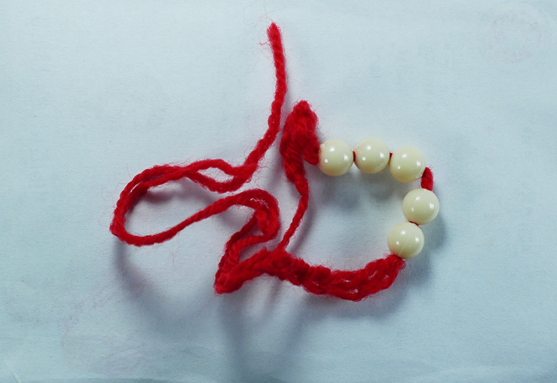 2.jpg - แผ่นปั้มทองเหลืองยันต์สารพัดกัน รวยปลดหนี้ 789 สายรัดผูกข้อมือด้ายแดง พร้อมใบคำบูชา หลวงพ่อพัฒน์ วัดห้วยด้วน อ.หนองบัว จ.นครสวรรค์ | https://kamulet.in.th