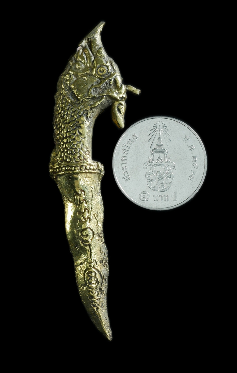 3.jpg - กริชหัวพญานาค เนื้อทองเหลือง หลวงพ่อเณร สำนักสงฆ์บ้านเกษตรทุ่งเศรษฐี จ.ร้อยเอ็ด ป้องกันภัยคุ้มครองให้ลาภ น่าเก็บสะสม | https://kamulet.in.th