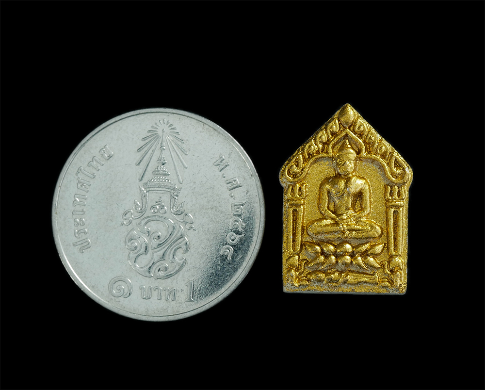 3.jpg - ขุนแผนจิ๋ว ผงพรายุกมาร หลวงพ่อสิน วัดละหารใหญ่ อุปถัมภ์ วัดบ้านฉาง จ.ระยอง ปี2566 เนื้อผงพุทธคุณ ฝังพลอยเสก พร้อมรูปยันต์สารพัดกัน พระองค์เล็กสวยงาม น [..] | https://kamulet.in.th