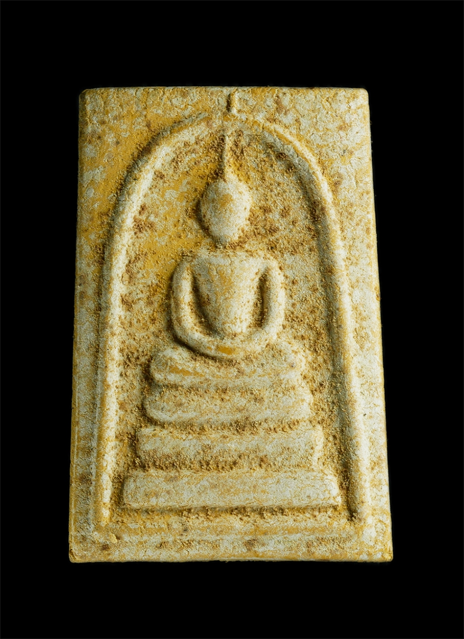 1.jpg - พระสมเด็จหลวงพ่อหิน วัดหนองสนม อ.เมือง จ.ระยอง ปี2536 เนื้อผงพุทธคุณ ผงว่าน พระเก่าเนื้อเหลืองสวยงาม น่าสะสม(องค์ที่1) | https://kamulet.in.th