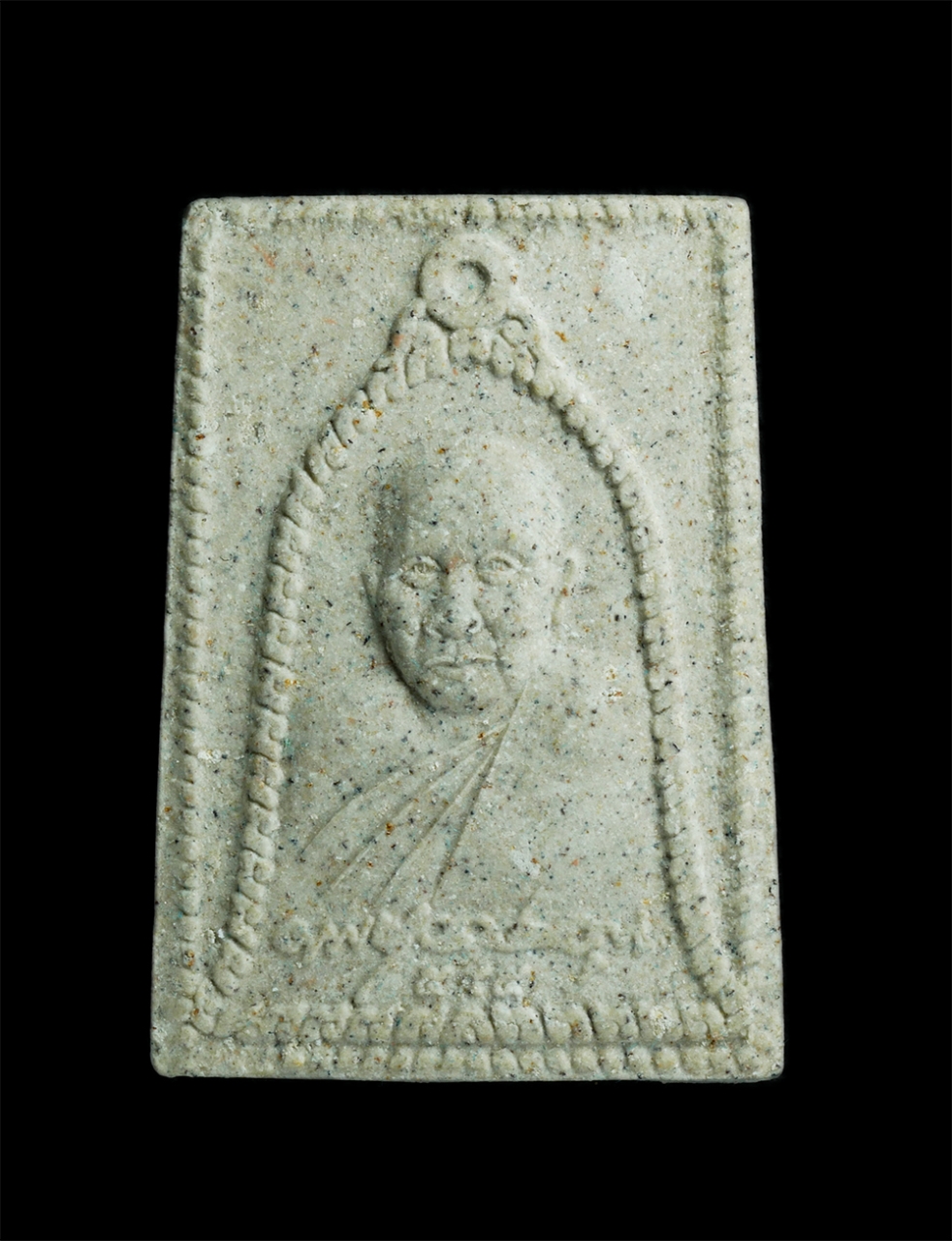 1.jpg - พระผงรูปเหมือน หลวงพ่อเขียน พระครูธรรมสรคุณ วัดกะทิง เขาคิชฌกูฎ จ.จันทบุรี เนื้อผงเก่าๆ หลังยันต์ รุ่น รวยเงินทอง 555 เนื้อผงพุทธคุณ ผงว่าน พระสวยพร้อ [..] | https://kamulet.in.th