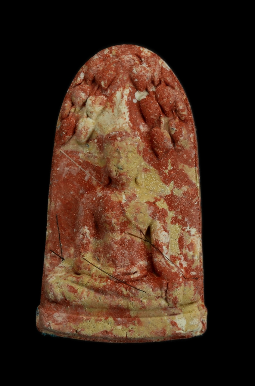 1221p.jpg - พระรอดเพชรกลับ รุ่นแรก หลังยันต์เฑาะ ปี2556 หลวงปู่พวง วัดน้ำพุสามัคคี อ.ชนแดน จ.เพชรบูรณ์ ปลุกเสกเดี่ยว 10 วัน 10 คืน พระเกจิดังเมืองมะขามหวาน ศิษย์เ [..] | https://kamulet.in.th