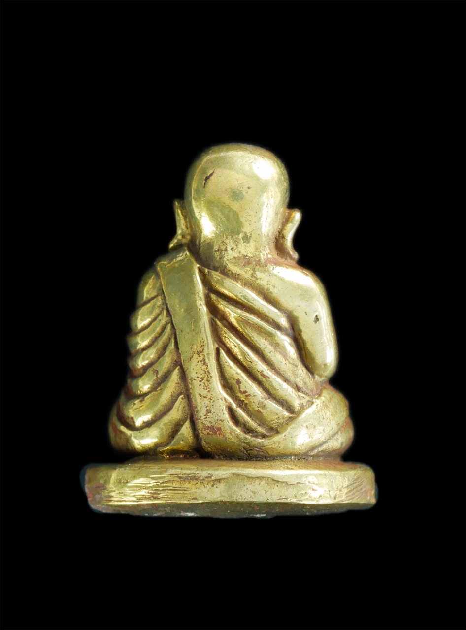 2.jpg - รูปหล่อหลวงพ่อเงิน วัดบางคลาน รุ่นสร้างพระอุโบสถ์ วัดหนองดง อ.โพทะเล จ.พิจิตร ปี2535 พระพิมพ์นิยม สร้างได้สวยงาม เนื้อทองเหลือ พร้อมกล่องเดิมๆ(2/2) | https://kamulet.in.th