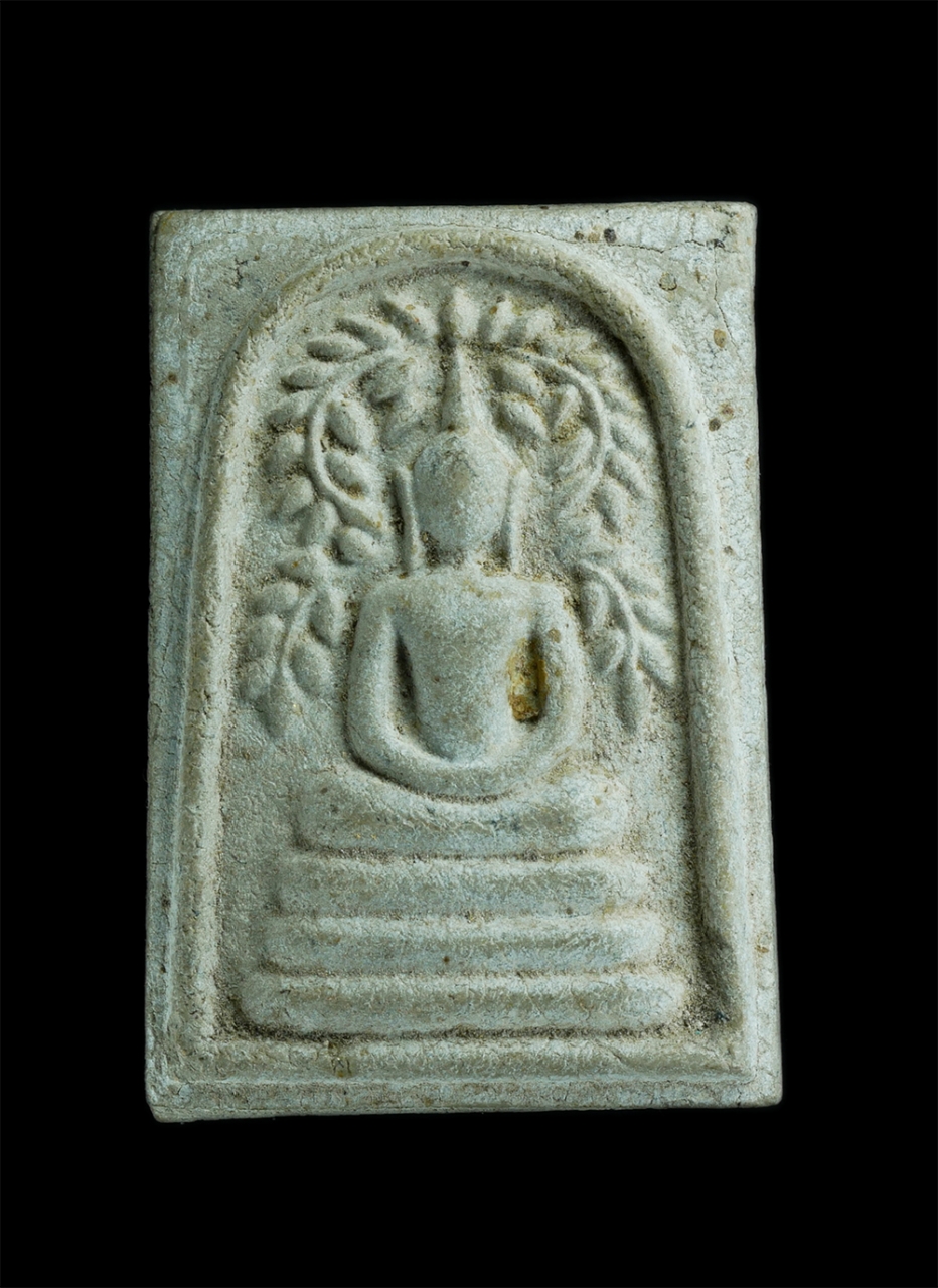 1.jpg - พระสมเด็จปรกโพธิ์รุ่นแรก หลวงพ่อเลื่อน วัดห้วยโป่ง จ.ระยอง ปี 2545 ที่ระลึกงานผูกพัทธสีมาวัดห้วยโป่ง เนื้อผงพุทธคุณ ผงว่าน ผงใบลาน ( องค์ที่ 3) | https://kamulet.in.th