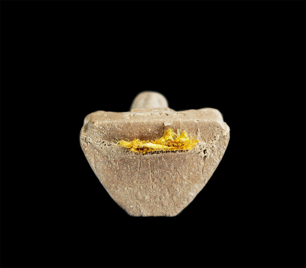 3.jpg - พระผงรูปเหมือนลอยองค์ หลวงปู่ท่อน วัดศรีอภัยวัน จ.เลย เจริญพร 7 รอบ ปี2555 เนื้อผงพุทธคุณ ผงว่าน ฐานอุดจีวร หมายเลข5464 พระสวยมวลสารดี น่าเก็บสะสมบูชา | https://kamulet.in.th