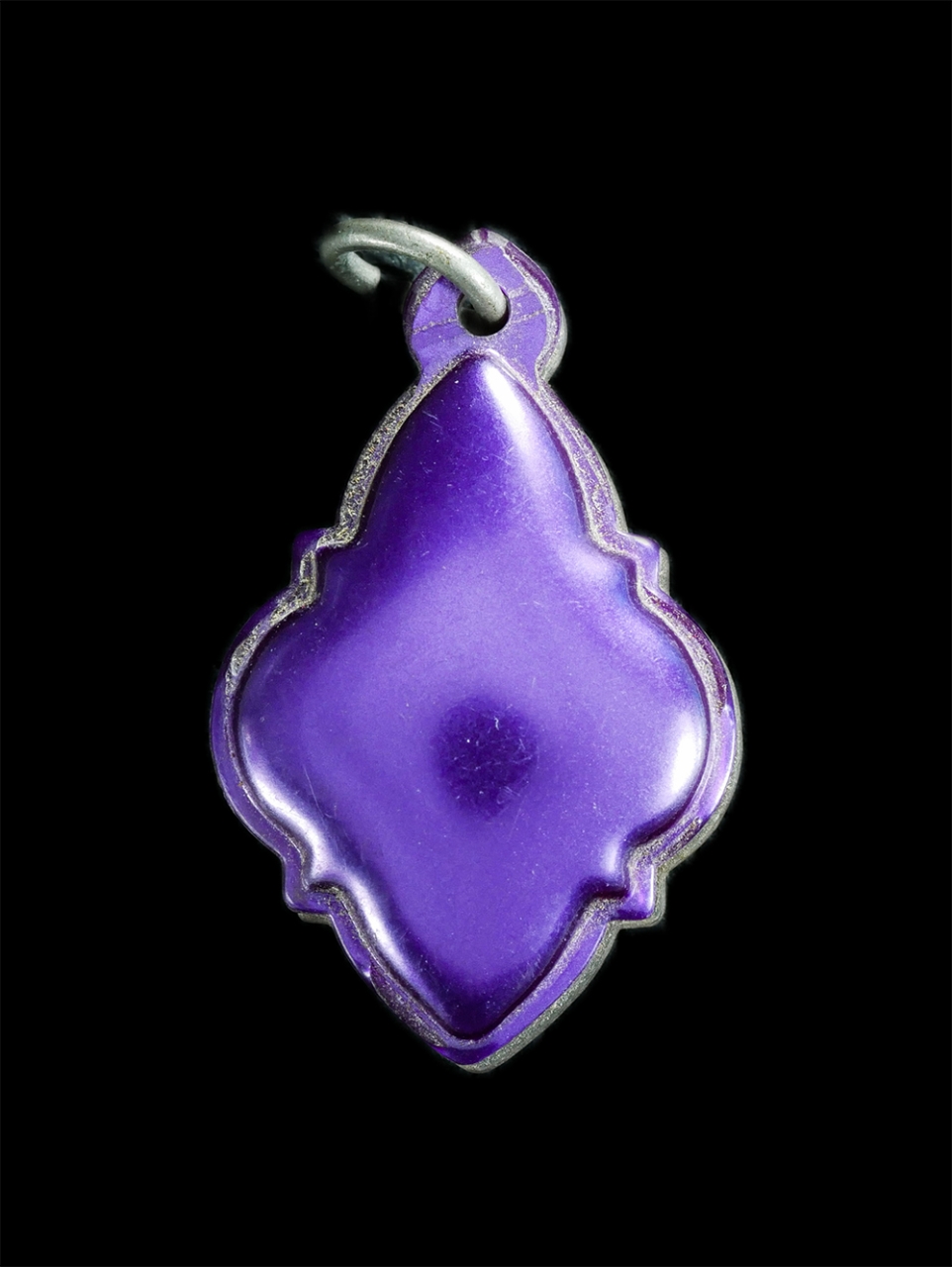 8.jpg - พระประจำวันเสาร์ หลวงปู่ทิม อิสริโก ผูกพัทธสีมา ปี2517 แจกงานฝังลูกนิมิต วัดละหารไร่ จ.ระยอง เลี่ยมพลาสติกสีประจำวันสีม่วง ​ | https://kamulet.in.th