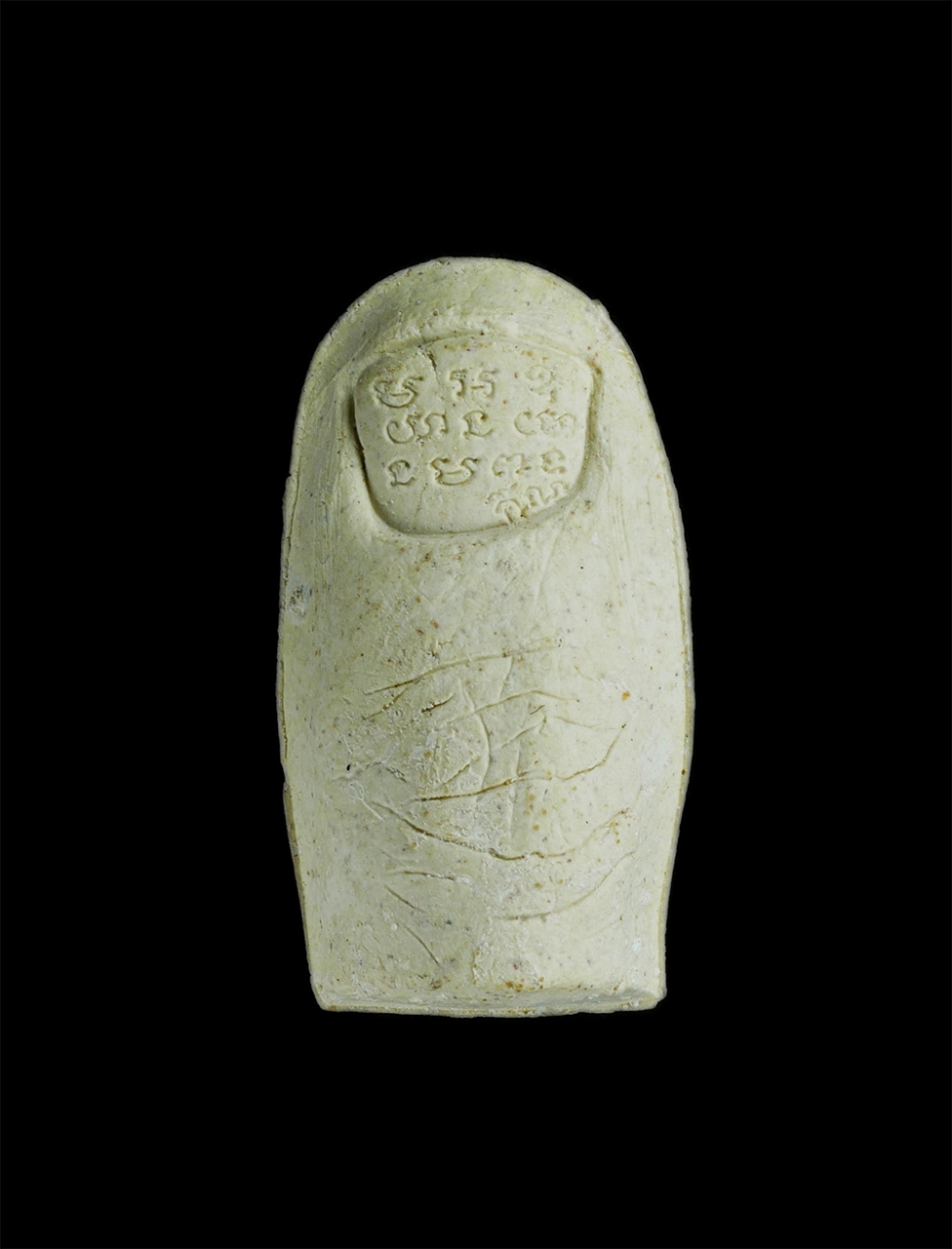 1.jpg - หัวนิ้วโป้งจำลอง หลวงพ่อคูณ ปริสุทโธ วัดบ้านไร่ จ.นครราชสีมา เนื้อผงพุทธคุณ ลงอักขระยันต์ เมตตา มหานิยมดี แจกทหาร ตำรวจ และคนสนิท ปี 2536 | https://kamulet.in.th