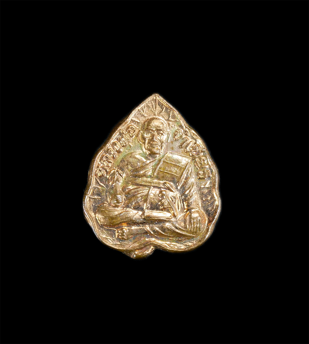 3.jpg - เหรียญใบโพธิ์จิ๋ว และชุดพระผงจิ๋ว พระสมเด็จ หลวงปู่ทวด จีวร ลูกอม พระอาจารย์จำเนียร วัดถ้ำเสือ จ.กระบี่ วัตถุมงคล 6 ชิ้นอยู่ในถุงเดี่ยวกัน สร้างน้อย ห [..] | https://kamulet.in.th