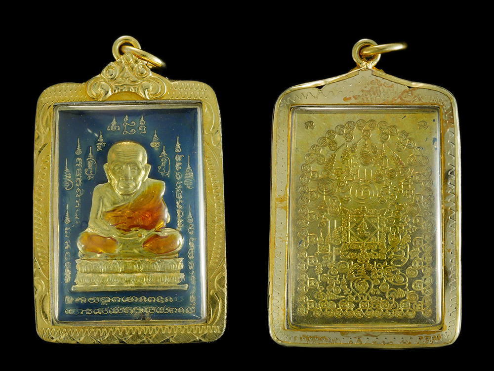 2.jpg - 2 องค์ 2 พิมพ์ หลวงปู่ทวด หมื่นยันต์ รุ่นรวยหายห่วง ประทานทรัพย์ วัดจตุธาตุธาราม จ.ขอนแก่น ปี2558 เนื้อโลหะลงยา2สี กรอบกะไหล่ทองยกซุ้มหัวสิงห์ โค้ดนะ  [..] | https://kamulet.in.th