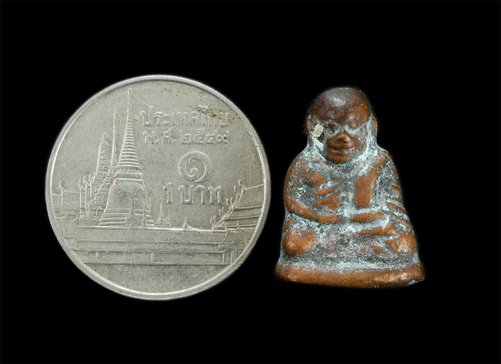 3.jpg - หลวงพ่อเงิน วัดบางคลาน จ.พิจิตร พิมพ์นิยมฐานเตี้ย ใต้ฐานจาร นะ องค์เล็ก เนื้อโลหะผสม | https://kamulet.in.th