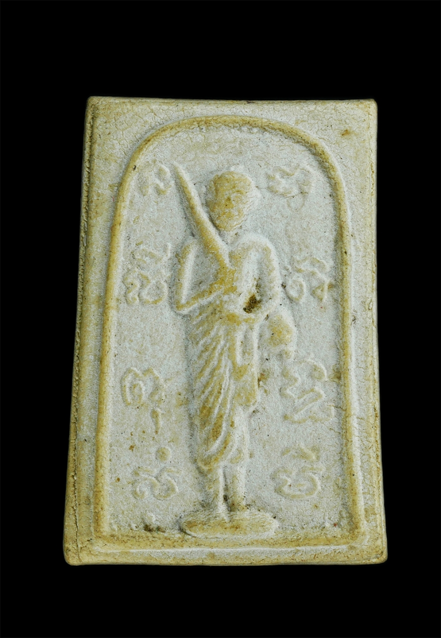 1.jpg - พระสิวลี หลังรูปถ่าย หลวงพ่อบัวคลี่ อินทโชโต สำนักสงฆ์เกตุบัวลอย (วัดบางแก้ว) อ.บางพลี จ.สมุทรปราการ ปี2530 เนื้อผงพุทธคุณ ผงว่าน ผงเกสร พระเก่าสวยมวล [..] | https://kamulet.in.th