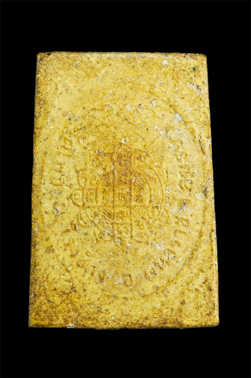 2.jpg - พระสมเด็จวัดโพธิ์ ต.โรงช้าง อ.มหาราช จ.พระนครศรีอยุธยา เนื้อผงพุทธคุณ ผงว่าน พระเก่าสวยเนื้อผงสีออกเหลือง มวลสารดี น่าเก็บสะสม หายากพบเจอน้อย | https://kamulet.in.th