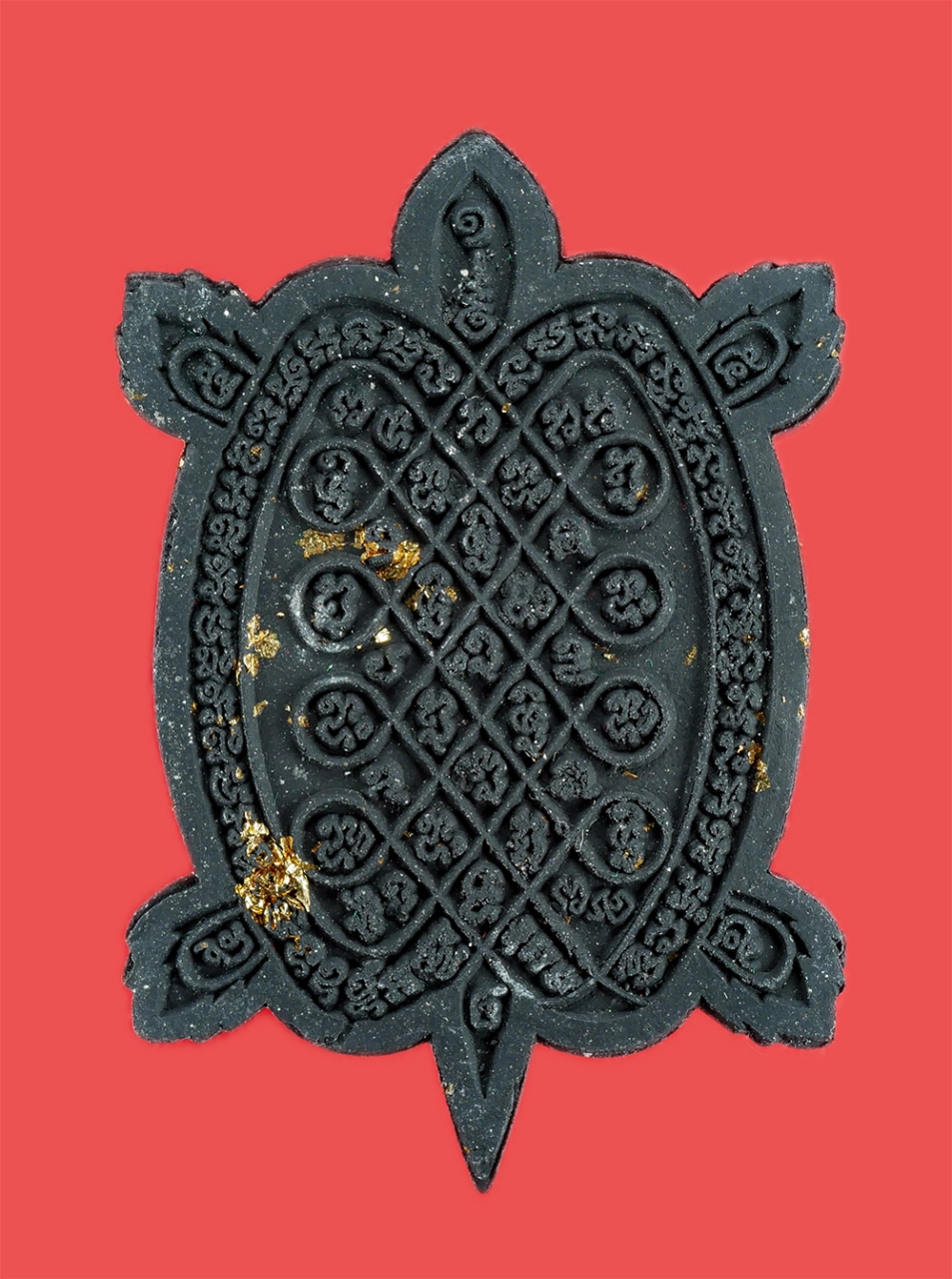 2.jpg - พระผงพญาเต่าเรือน รุ่นสุขใจ หลวงพ่อชุบ วัดวังกระแจะ อ.ไทรโยค จ.กาญจนบุรี ปี2562 พระสังกัจจายบนพญาเต่าเรือน ผู้ใดบูชาพระสังกัจจายน์ ย่อมเป็นมหามงคลอุดม [..] | https://kamulet.in.th