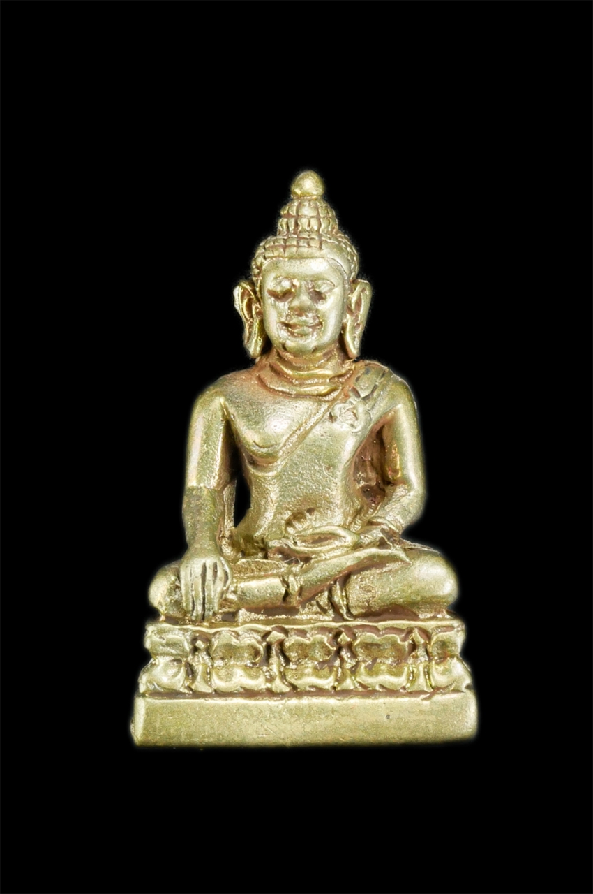 1.jpg - รูปหล่อหลวงพ่อพระสิงห์ 1 ที่ระลึกงานฉลองสร้างกุฏิสงฆ์ วัดห้วยสัก ต.ยางฮอม อ.ขุนตาล จ.เชียงราย เนื้อทองเหลือง พระเก่าสวยสภาพดี พร้อมกล่องเดิมๆ น่าเก็บส [..] | https://kamulet.in.th