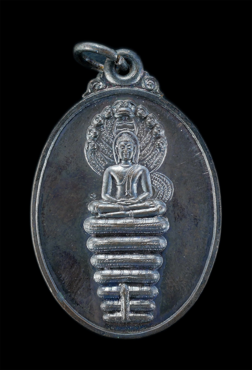 1.jpg - พระนาคปรก 9 เศียร รุ่นแรก ตอกโค๊ต พระพุทธมหานวนาคปฎิมากร ปรกเก้า เจ้าคุณธงชัย วัดไตรมิตรวิทยาราม กรุงเทพมหานคร ปลุกเสก ปี 2541 เนื้อทองแดง พระเก่าสวย | https://kamulet.in.th