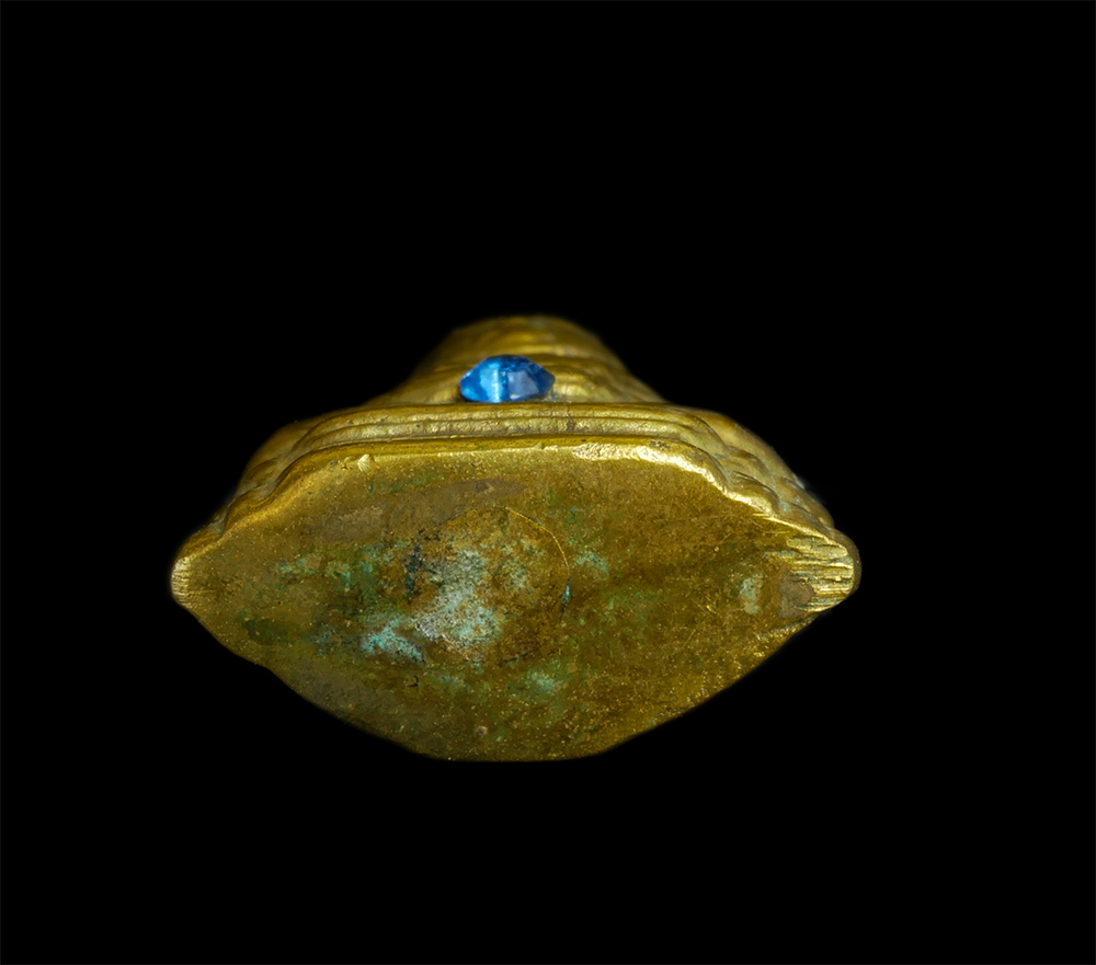 107p2.jpg - รูปหล่อปั๊มพระสังกัจจายน์ วัดมหาวนาราม(วัดป่าใหญ่) จ.อุบลราชธานี เนื้อทองฝาบาตร ฝังพลอย สีฟ้า ปี2515 พระเก่าสวย พิธีใหญ่ | https://kamulet.in.th