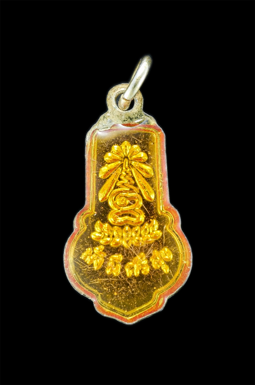 2.jpg - เหรียญพระประจำวันพุธ หลวงปู่แหวน วัดดอยแม่ปั๋ง จ.เชียงใหม่ เนื้อกะไหล่ทองลงยา พระเก่าสวยขนาดเล็ก เหมาะสมกับเด็ก หรือผู้ที่ชองพระขนาดเล็กๆ น่าเก็บสะสม | https://kamulet.in.th