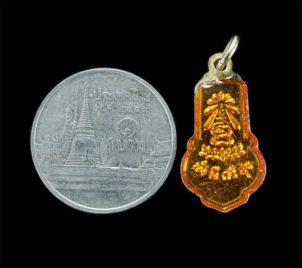 3.jpg - เหรียญพระประจำวันพุธ หลวงปู่แหวน วัดดอยแม่ปั๋ง จ.เชียงใหม่ เนื้อกะไหล่ทองลงยา พระเก่าสวยขนาดเล็ก เหมาะสมกับเด็ก หรือผู้ที่ชองพระขนาดเล็กๆ น่าเก็บสะสม | https://kamulet.in.th