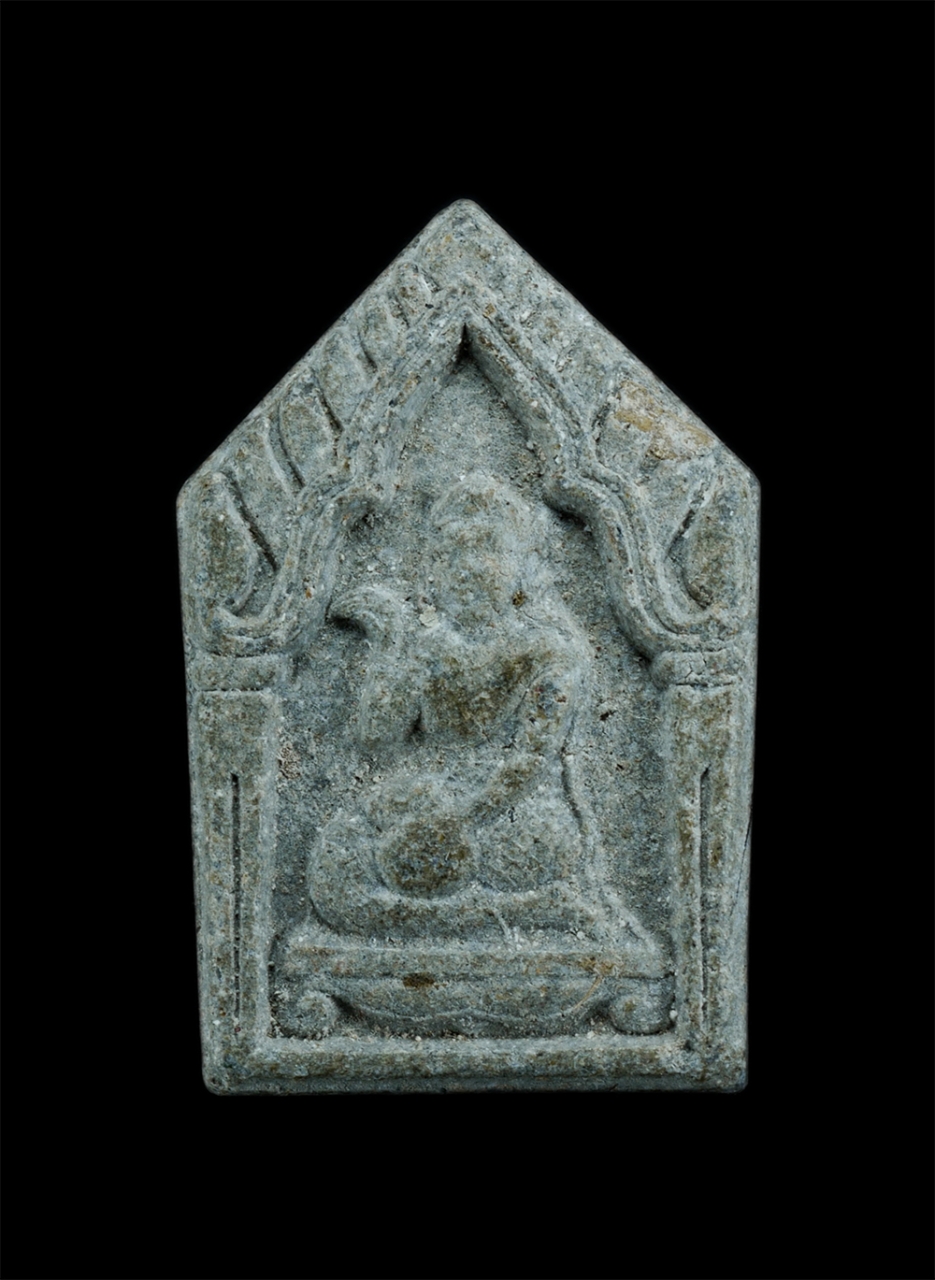 1.jpg - พระผงแม่นางกวัก หลังรูปเหมือนหลวงพ่อสมคิด อนาลโย วัดเขาช่องเสด็จ อ.เมือง จ.กาญจนบุรี เนื้อผงพุทธคุณ ผงว่านผสมเกศา(มีเกศา) พระเก่าสวย มวลสารดี  | https://kamulet.in.th