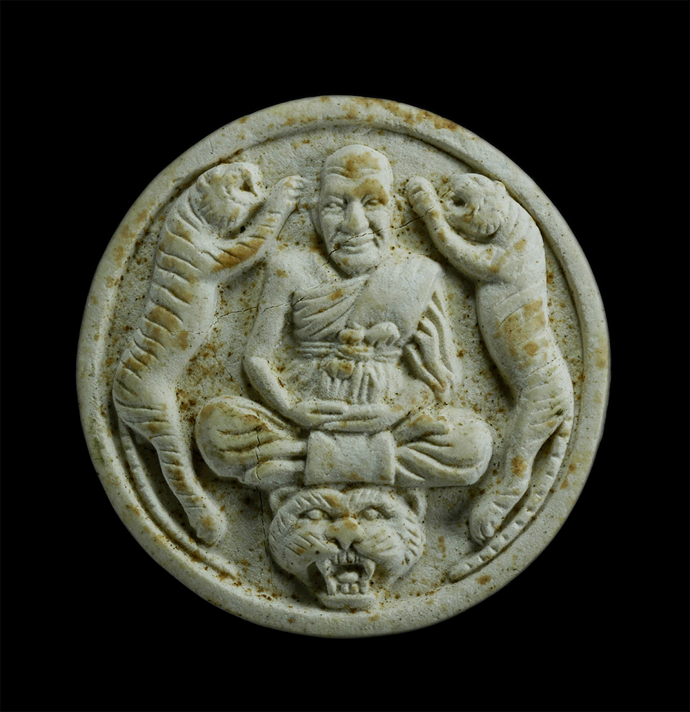 1.jpg - พระผงพุทธคุณเสือคู่ หลวงพ่อเปิ่นขี่เสือ วัดบางพระ จังหวัดนครปฐม ปี2530 | https://kamulet.in.th