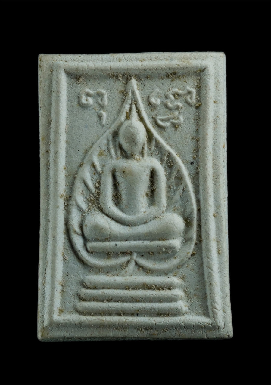 1.jpg - พระสมเด็จใบโพธิ์หลังรูปเหมือนหลวงพ่อเสริม ถาวโร รุ่นสร้างโบสถ วัดยางเอน อ.ศรีราชา จ.ชลบุรี เนื้อผงพุทธคุณ ผงว่าน พระเก่าสวย | https://kamulet.in.th