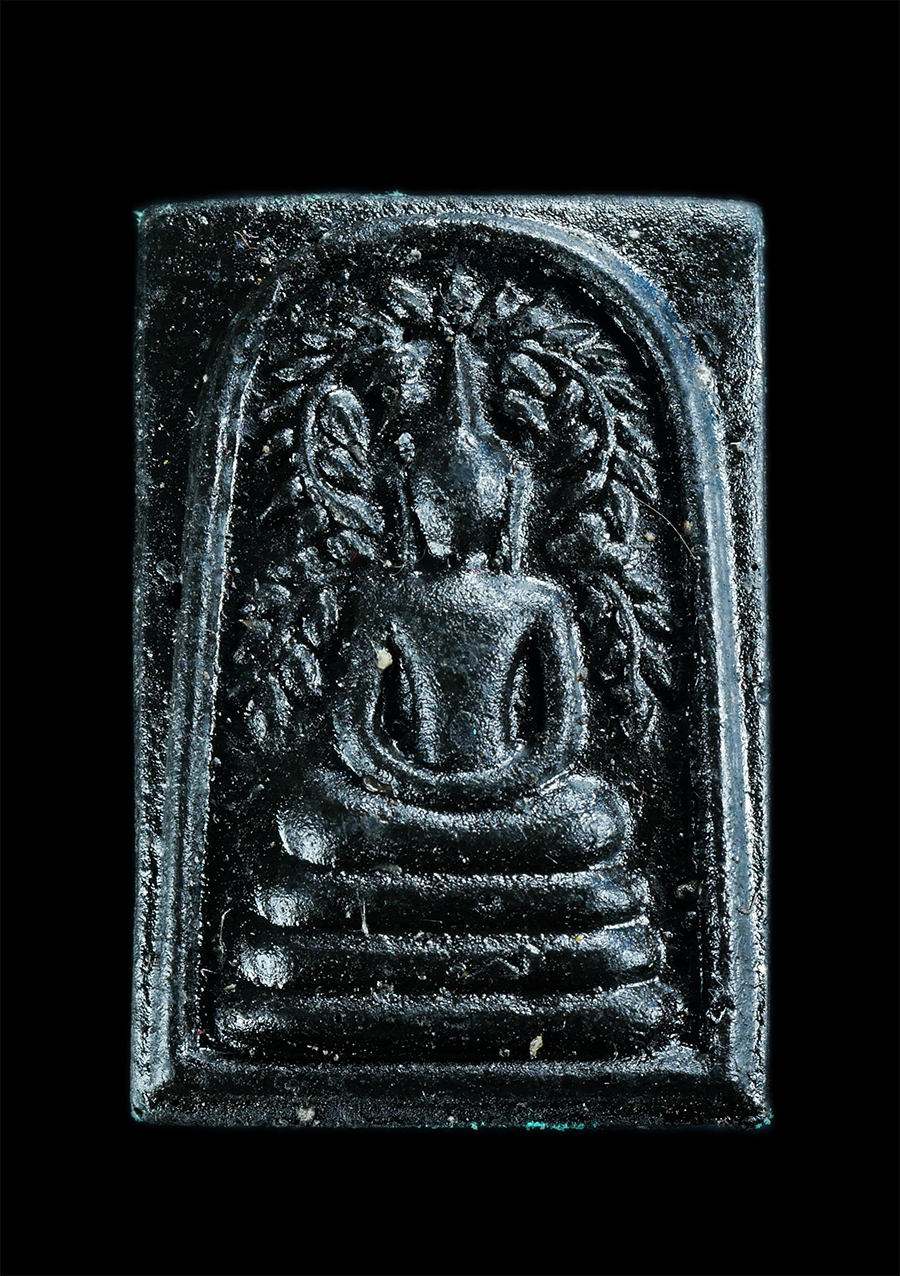 1.jpg - พระสมเด็จปรกโพธิ์รุ่นแรก หลวงพ่อเลื่อน วัดห้วยโป่ง จ.ระยอง ปี 2545 ที่ระลึกงานผูกพัทธสีมาวัดห้วยโป่ง เนื้อผงพุทธคุณ ผงว่าน ผงใบลาน พระพิมพ์ปรกโพธิ์สร้ [..] | https://kamulet.in.th