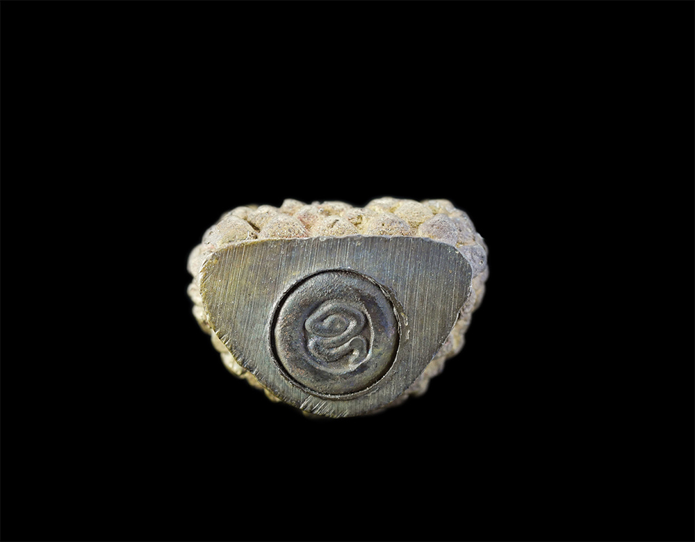 3.jpg - รูปหล่อพระกริ่งเชียงแสน ปี2548 หลวงพ่อโทนมหาลาภ วัดประสาทวิถี(กระทุ่มโทน) จ.นครสวรรค์ เนื้อทองผสม อุดกริ่ง พระเก่าสวย มวลสารดี พิธีใหญ่ พร้อมกล่องเดิม [..] | https://kamulet.in.th