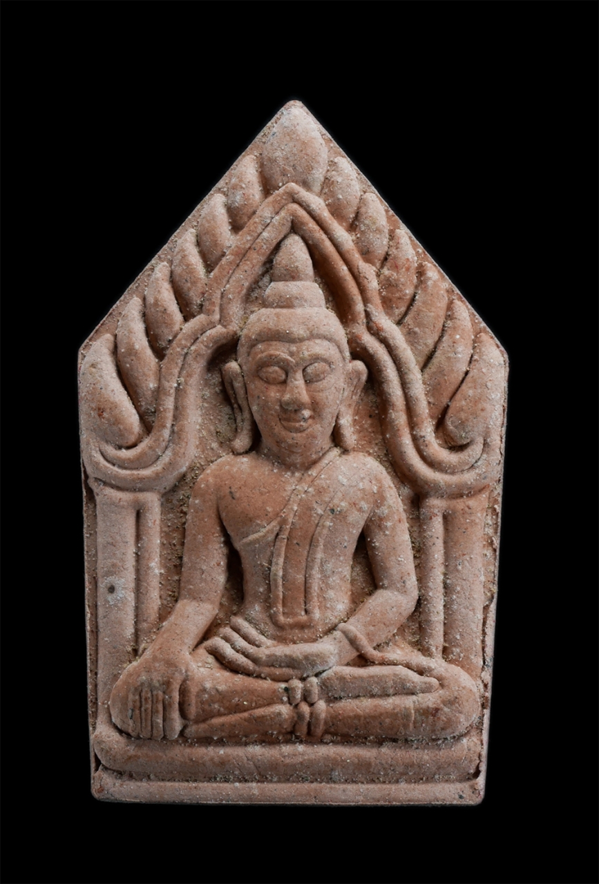 1.jpg - พระขุนแผน รุ่น1 ฉลองพุทธชยันตี 2600 ปี พ.ศ.2555 วัดอ่างแก้ว อ.บ้านค่าย จ.ระยอง ขุนแผนรุ่น๑ ท่านเจ้าอาวาส ได้รวบรวมมวลสารหลายอย่างที่ได้สะสมมา และรับมอ [..] | https://kamulet.in.th