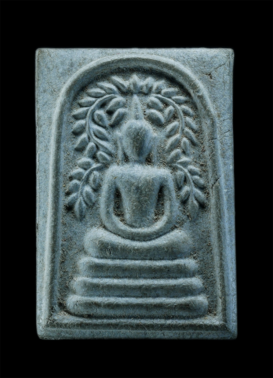 1.jpg - พระสมเด็จปรกโพธิ์รุ่นแรก หลวงพ่อเลื่อน วัดห้วยโป่ง จ.ระยอง ปี 2545 ที่ระลึกงานผูกพัทธสีมาวัดห้วยโป่ง พระพิมพ์ปรกโพธิ์สร้างได้สวยงาน เนื้อผงพุทธคุณ ผงว [..] | https://kamulet.in.th