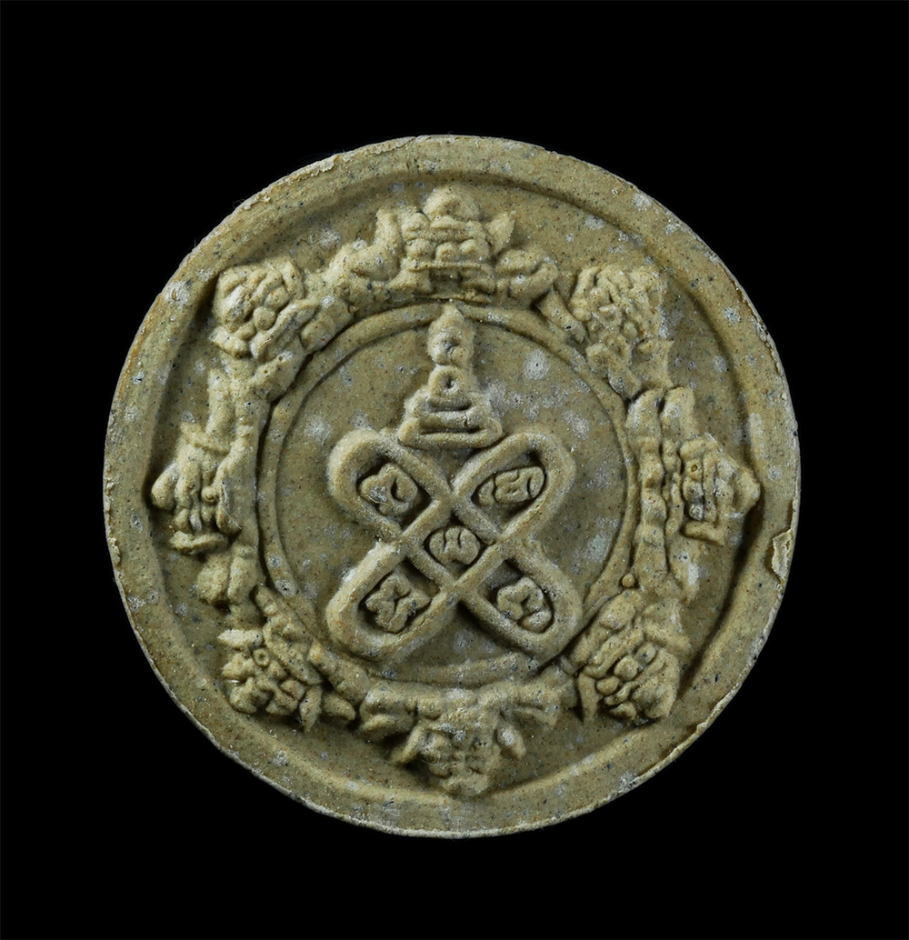 2.jpg - พระผงรูปเหมือนหลวงพ่อพูน โสวณฺโณ(พระครูพิพัฒน์ศีลคุณ) รุ่นราหูเสกยันต์ วัดตาลล้อม จ.ชลบุรี ปี2550 เนื้อผงพุทธคุณ ผงว่าน ผงมวลสารเก่าหลวงพ่อพูน พร้อมกล [..] | https://kamulet.in.th