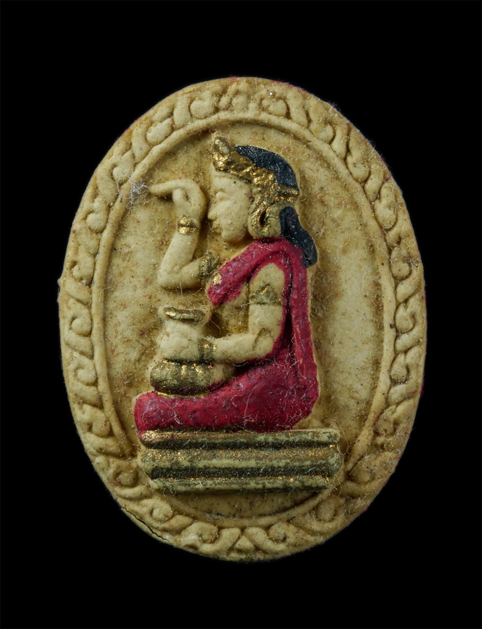 1.jpg - นางกวักเงิน กวักทอง พระอาจารย์ต่อ (พระครูประภาสสิริวัฒน์) ที่ระลึกงานผูกพัทธสีมา วัดปากแพรก ต.ละหาร อ.ปลวกแดง จ.ระยอง ปี2548 เนื้อผงพุทธคุณ ผงว่าน ลงส [..] | https://kamulet.in.th