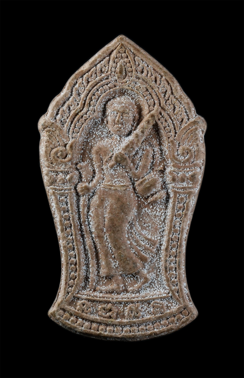 1.jpg - พระสิวลีหลังรูปเหมือน หลวงพ่อทอง สจฺจวโร (พระครูสุวรรณพัฒนกิจ) วัดลำกะดาน แขวงสามวาตะวันออก เขตคลองสามวา กรุงเทพมหานคร เนื้อผงพุทธคุณ ผงว่าน สีชานหมาก [..] | https://kamulet.in.th