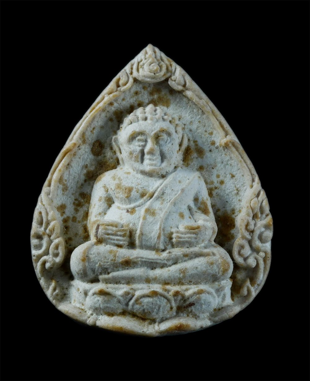 1.jpg - พระสังกัจจายน์ หลังพระบรมธาตุ วัดพระมหาธาตุ จ.นครศรีธรรมราช สร้างปี 2530 เนื้อผงพุทธคุณ ผงว่าน พระเก่าสวย น่าเก็บสะสมบูชา | https://kamulet.in.th