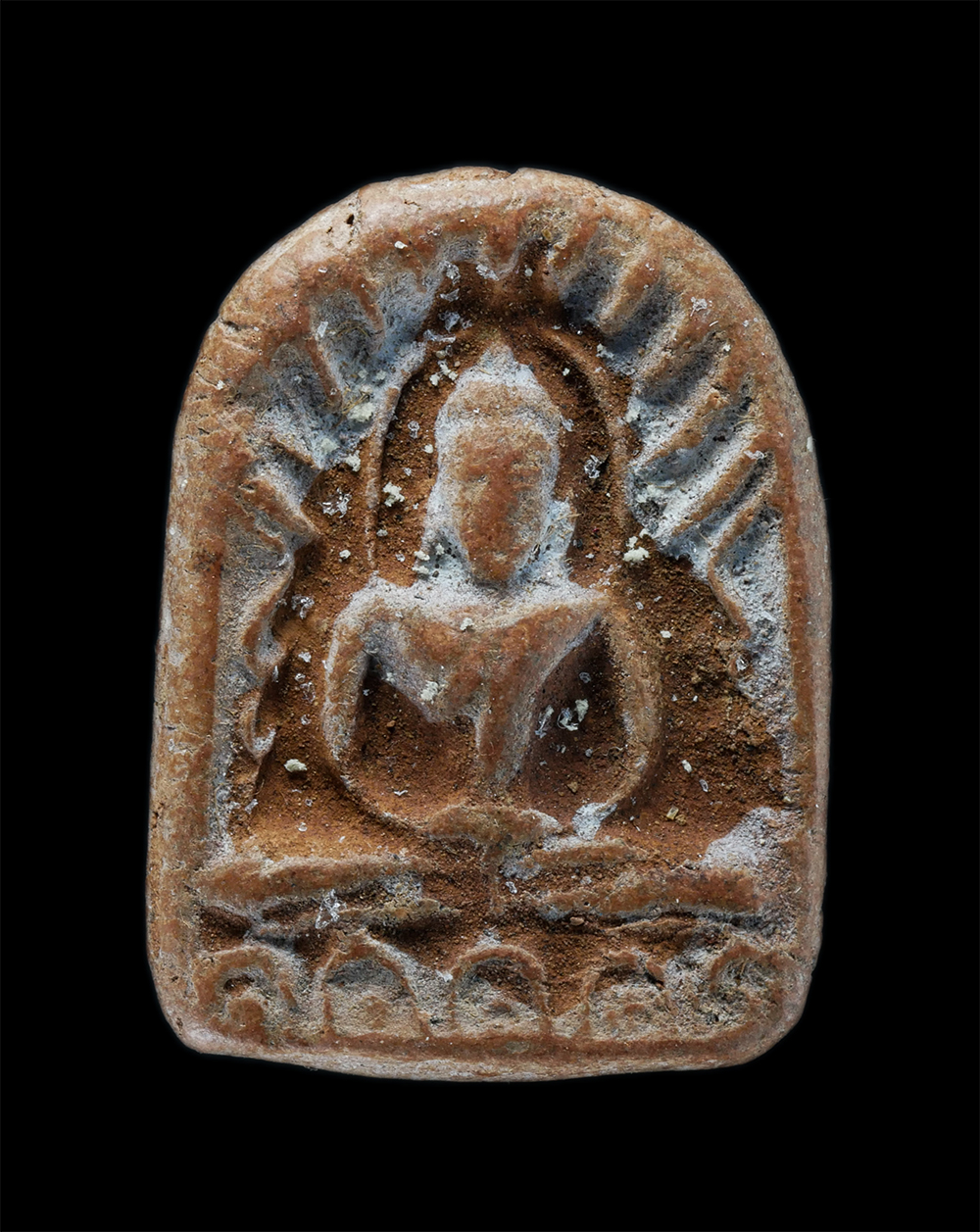 1.jpg - พระสมเด็จซุ้มกอ แร่เหล็กไหล รุ่นเมตตามหาลาภ หลวงปู่ลอด ธรรมคุโณ วัดล้านขวด(วัดป่ามหาเจดีย์แก้ว) ต.โนนสูง อ.ขุนหาญ จ.ศรีสะเกษ พ.ศ.2551 พระเก่าสวย มวลสา [..] | https://kamulet.in.th