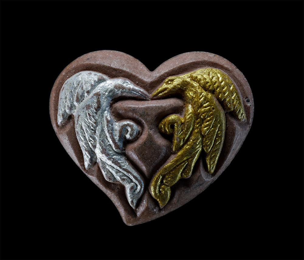 1.jpg - หัวใจนกสาริกาคู่ หลวงพ่อทองกลึง วัดเจดีย์หอย จ.ปทุมธานี เนื้อผงพุทธคุณ ผงว่าน หลวงพ่อทองกลึง ท่านเป็นศิษย์ของหลวงพ่อสละ แห่งวัดประดู่ทรงธรรม, หลวงพ่อป [..] | https://kamulet.in.th