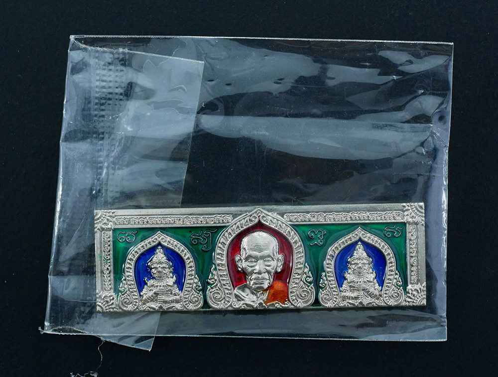 4.jpg - หัวเลส รุ่นกุเวรน้อยพันล้าน ปี2564 หลวงพ่อพัตน์ ปุญญกาโม(พระราชมงคลวัชราจารย์) วัดห้วยด้วน อ.หนองบัว จ.นครสวรรค์ เนื้ออัลปาก้า ลงยาพื้นเขียว องค์พระฟ้ [..] | https://kamulet.in.th