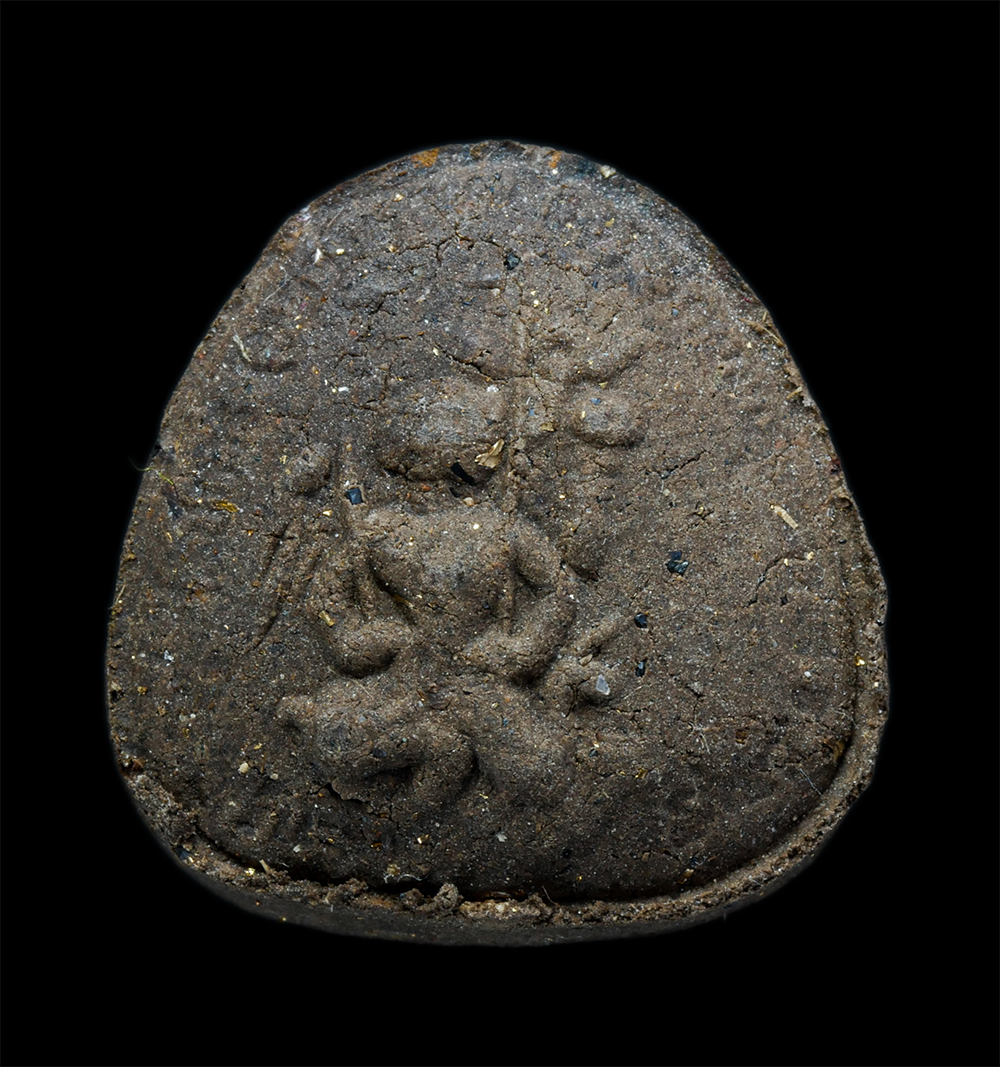 2.jpg - พระปิดตามหาลาภ หลวงปู่เกลี้ยง มนุญฺโญ (พระครูพิศิษฐชโลปการ) วัดเนินสุทธาวาส อ.เมือง จ.ชลบุรี ปี2545 เนื้อผงว่านมหามงคล ผสมเกศา ผงพุทธคุณ หลังหนุมานเชิ [..] | https://kamulet.in.th