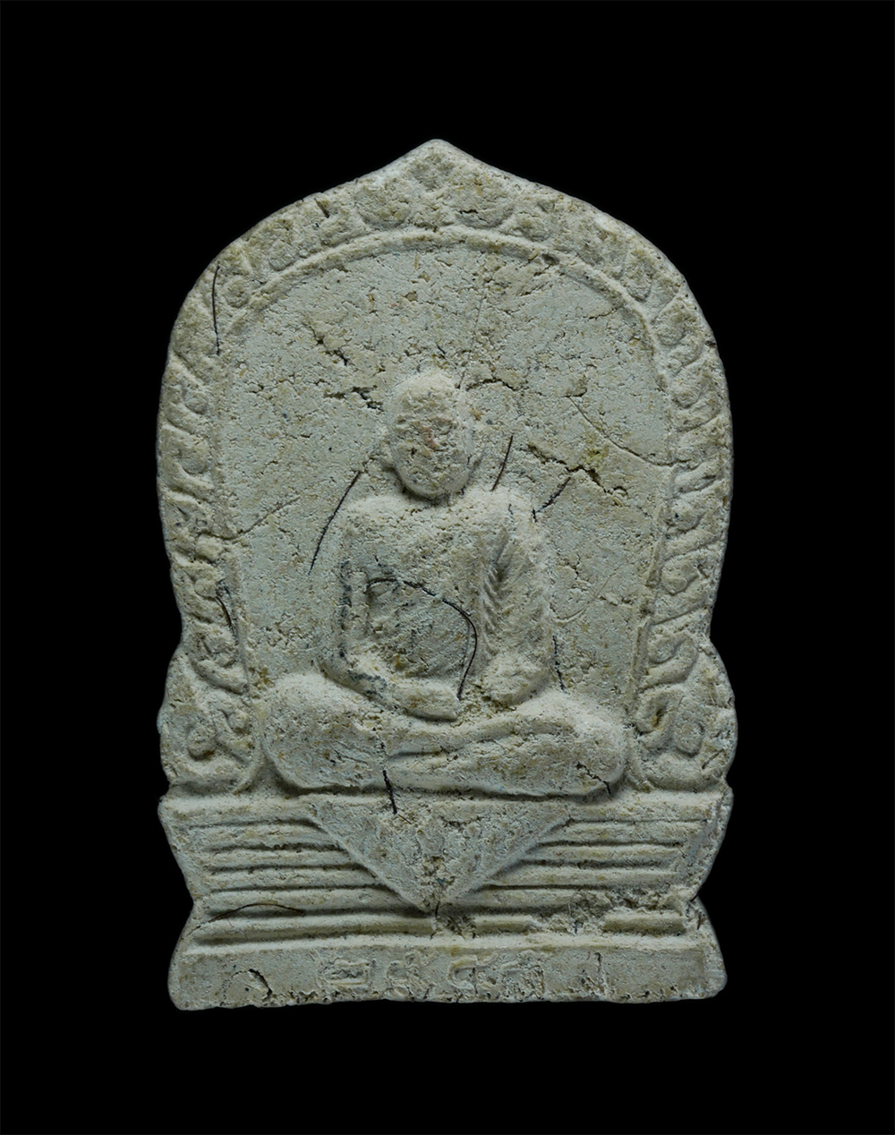 1.jpg - พระผงพิมพ์เสมา รุ่น1 หลวงพ่อหลุย วัดโบสถ์ชนะมาร อ.เมือง จ.เพชรบูรณ์ พ.ศ.2545 เนื้อผงพุทธคุณ ผงว่าน ผสมเกศา พระเก่าสวย มวลสารดี น่าเก็บสะสมบูชา | https://kamulet.in.th