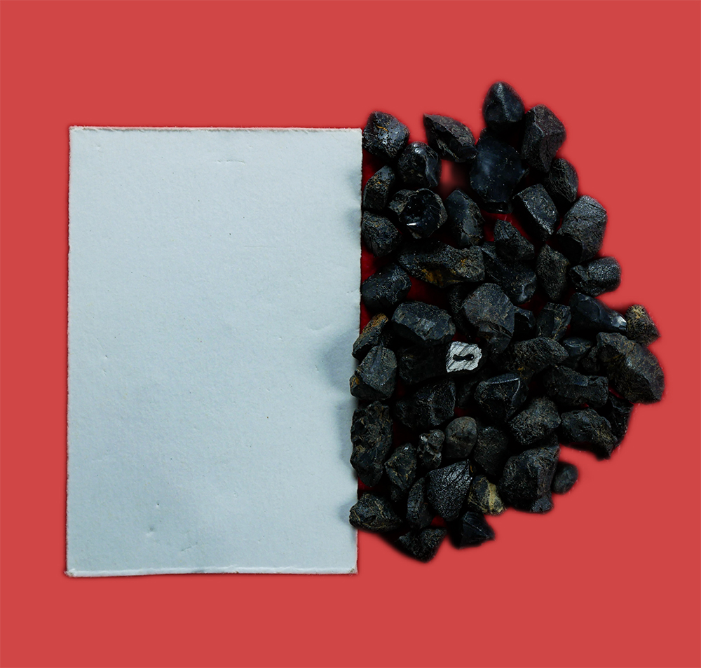 2.jpg - รูปถ่ายพรมน้ำมนต์หลวงพ่ออุทัยตาทิพย์(พระครูสังฆรักษ์อุทัย ปภงฺกโร) วัดศรีมฤคทายวัน (วัดเกาะตาพุด) อ.โพธาราม จ.ราชบุรี พร้อมพลอย ปลุกเสก หลวงพ่อเป็นพระ [..] | https://kamulet.in.th