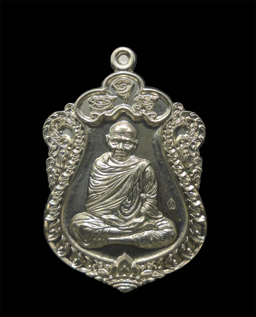 1.jpg - เหรียญเสมาชินบัญชร หลวงพ่อหวั่น วัดคลองคูณ จ.พิจิตร ปี2559 เนื้ออาปาก้า เลข259 พระสวยมวลสารดี พร้อมกล่องเดิมๆ น่าเก็บสะสม | https://kamulet.in.th