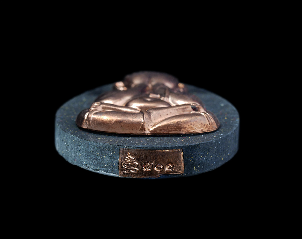 3.jpg - พระผงปิดตารวยปลดหนี้ 100 ปี พ.ศ.2564 หลวงพ่อพัฒน์ ปุญญกาโม วัดห้วยด้วน จ.นครสวรรค์ เนื้อเทาผงพุทธคุณ ผงว่าน ผงใบลาน หน้ากากทองแดง หลังรูปเหมือนฝังพลอย [..] | https://kamulet.in.th