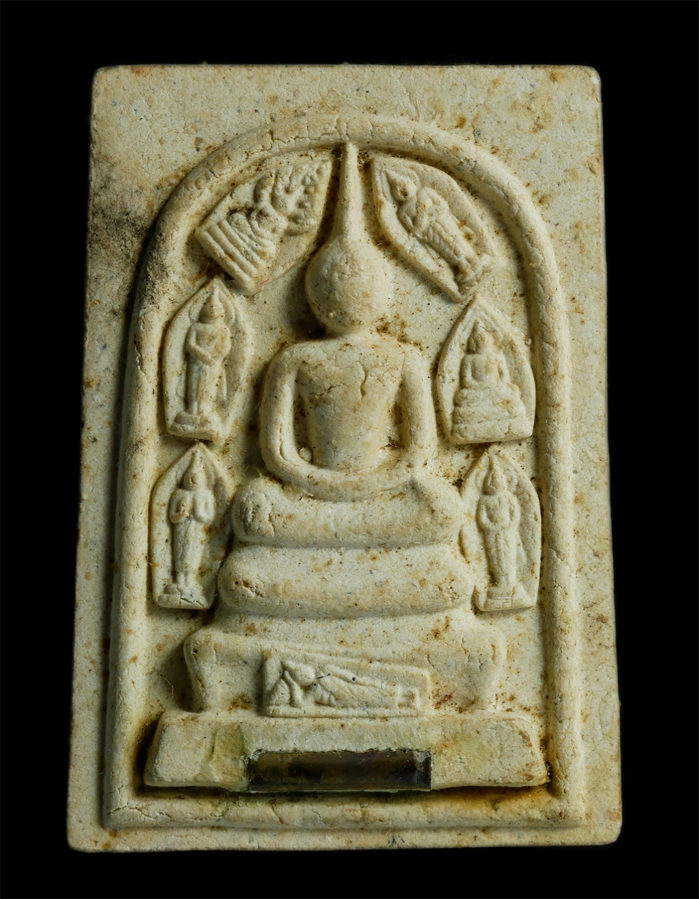 1.jpg - พระประจำวันทั้ง 7วัน รอบพระสมเด็จ เนื้อผงพุทธคุณ หลวงพ่อคูณ ปริสุทโธ วัดบ้านไร่ ปี2537 หลังหลวงพ่อคูณนั่งสมาธิเต็มองค์ มีมวลสารก้อนใหญ่ตรงหน้าหลวงพ่อ  [..] | https://kamulet.in.th