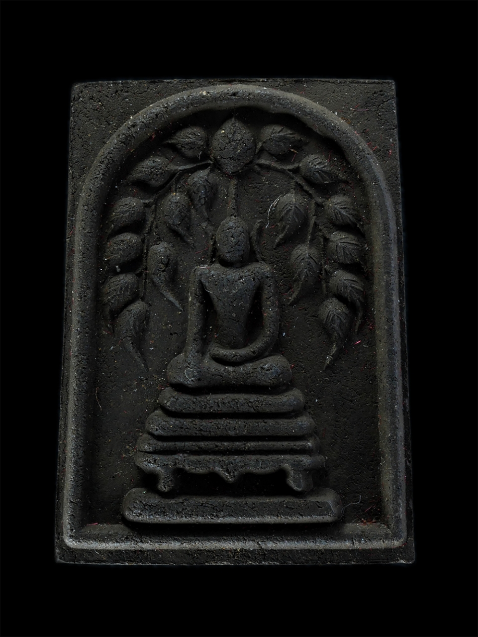 1.jpg - พระสมเด็จปรกโพธิ์ หลวงพ่อแดงราชมงคล รุ่น มหาเบญจมงคล(มหามงคล) วัดสระสี่เหลี่ยม จ.นครปฐม เนื้อผงพุทธคุณ ผงว่าน ผงใบลาน พระเก่าสวย มวลสารดี พร้อมกล่องเด [..] | https://kamulet.in.th