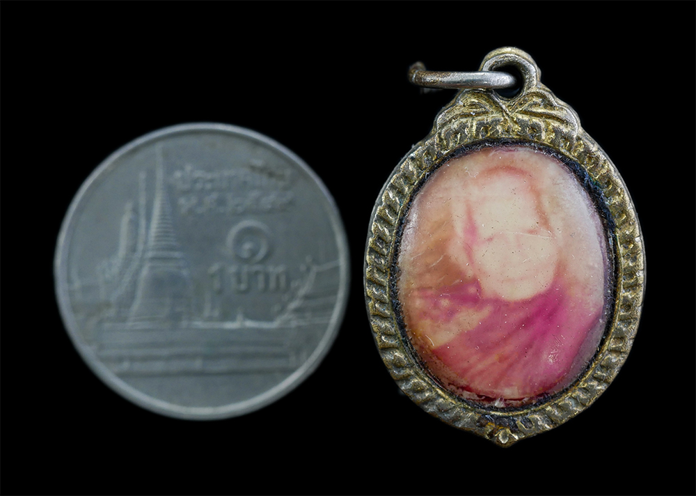 3.jpg - เหรียญล็อกเก็ตเก่าหลวงปู่แหวน สุจิณโณ วัดดอยแม่ปั๋ง อ.พร้าว จ.เชียงใหม่ ล็อกเก็ตเก่า  | https://kamulet.in.th