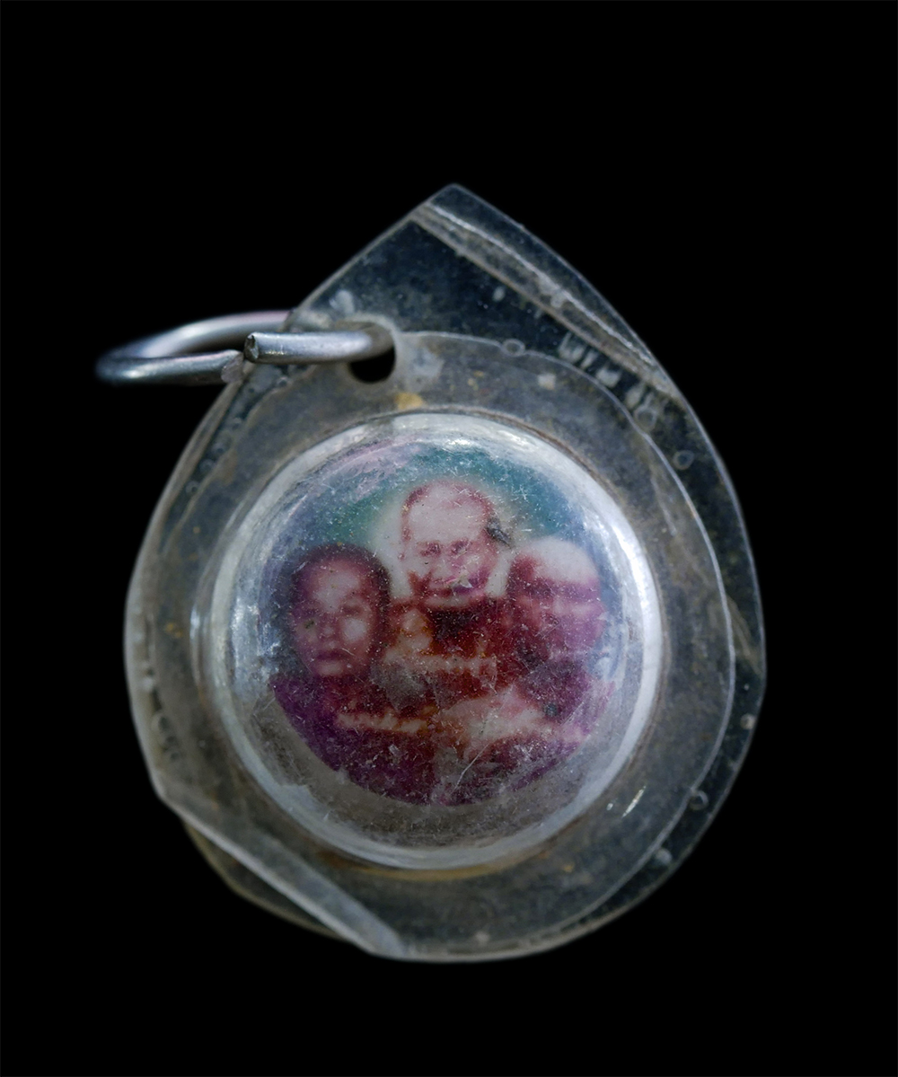 1.jpg - ลูกอมปิดทอง รูปถ่าย 3 พระเกจิ | https://kamulet.in.th