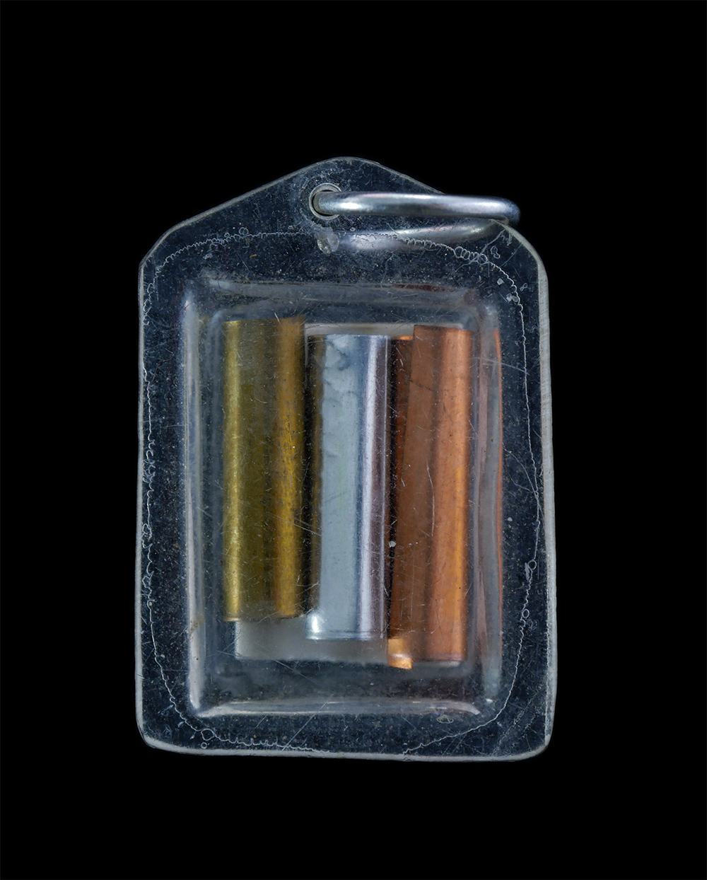 2.jpg - ล็อกเก็ตรูปถ่ายหลังตะกรุดสามกษัตริย์ หลวงพ่อพิน พุทธปาโล(พระครูพินิจสุตการ) วัดสุนันทาราม ต.บ้านแก้ง อ.เฉลิมพระเกียรติ จ.สระบุรี#2 | https://kamulet.in.th