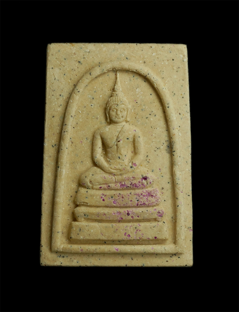 1.jpg - พระสมเด็จเนื้อผงพุทธคุณโรยพลอยเสก หลวงพ่อคูณ ปริสุทโธ คู่พัดยศ วัดบ้านไร่ จ.นครราชสีมา รุ่นมั่งมีทวีคูณ ปี2539  พระเก่าสวย มวลสารดี พร้อมกล่องเดิมๆ น่ [..] | https://kamulet.in.th