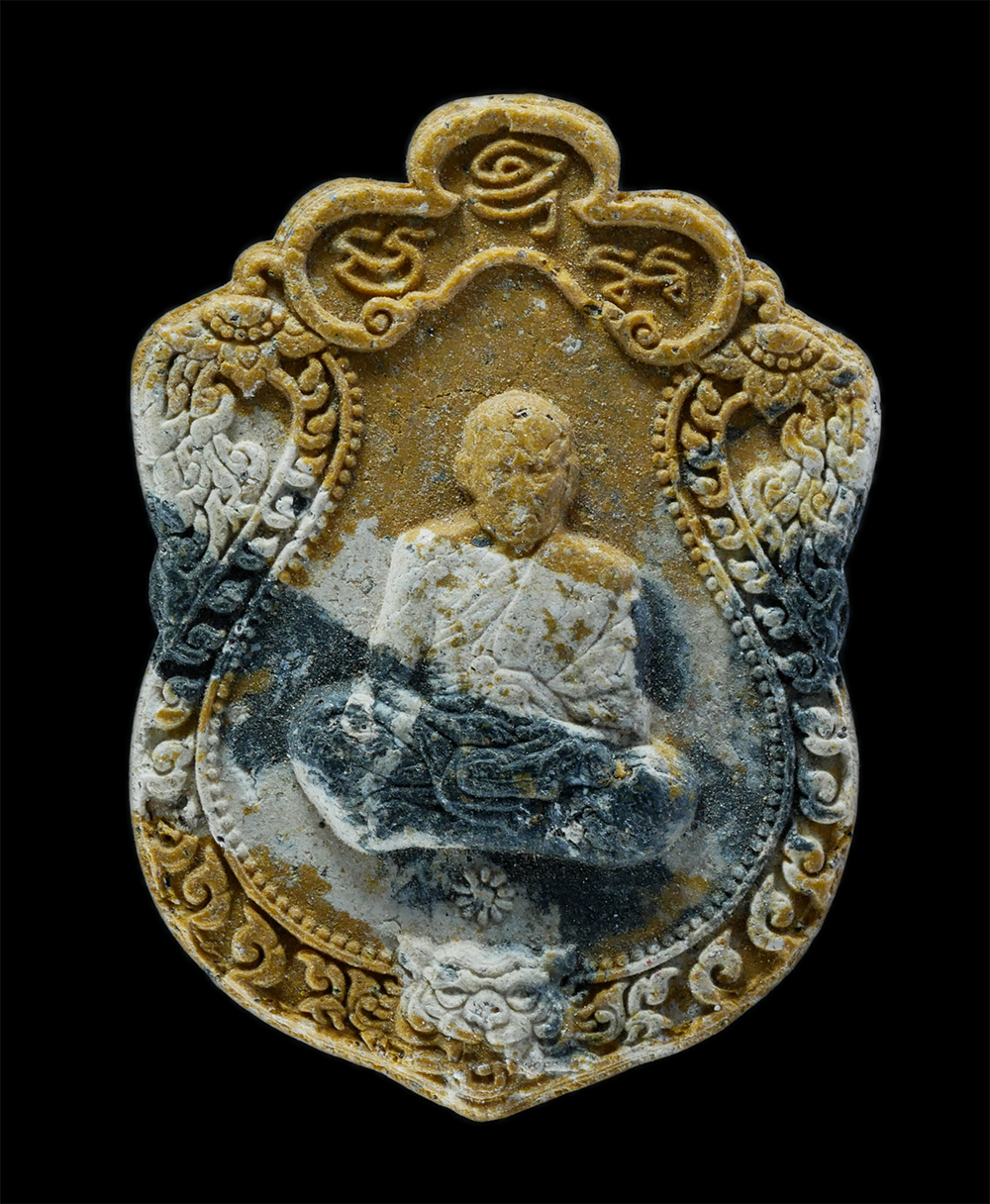 1.jpg - พระผงเสมารุ่นเสือคาบดาบ ลายเสือเหลือง ปี2563 หลวงพ่อพัฒน์ วัดห้วยด้วน อำเภอหนองบัว จังหวัดนครสวรรค์ ที่ระลึกสร้างศาลา 100 ปี เนื้อผงพุทธคุุณ ผงว่าน | https://kamulet.in.th