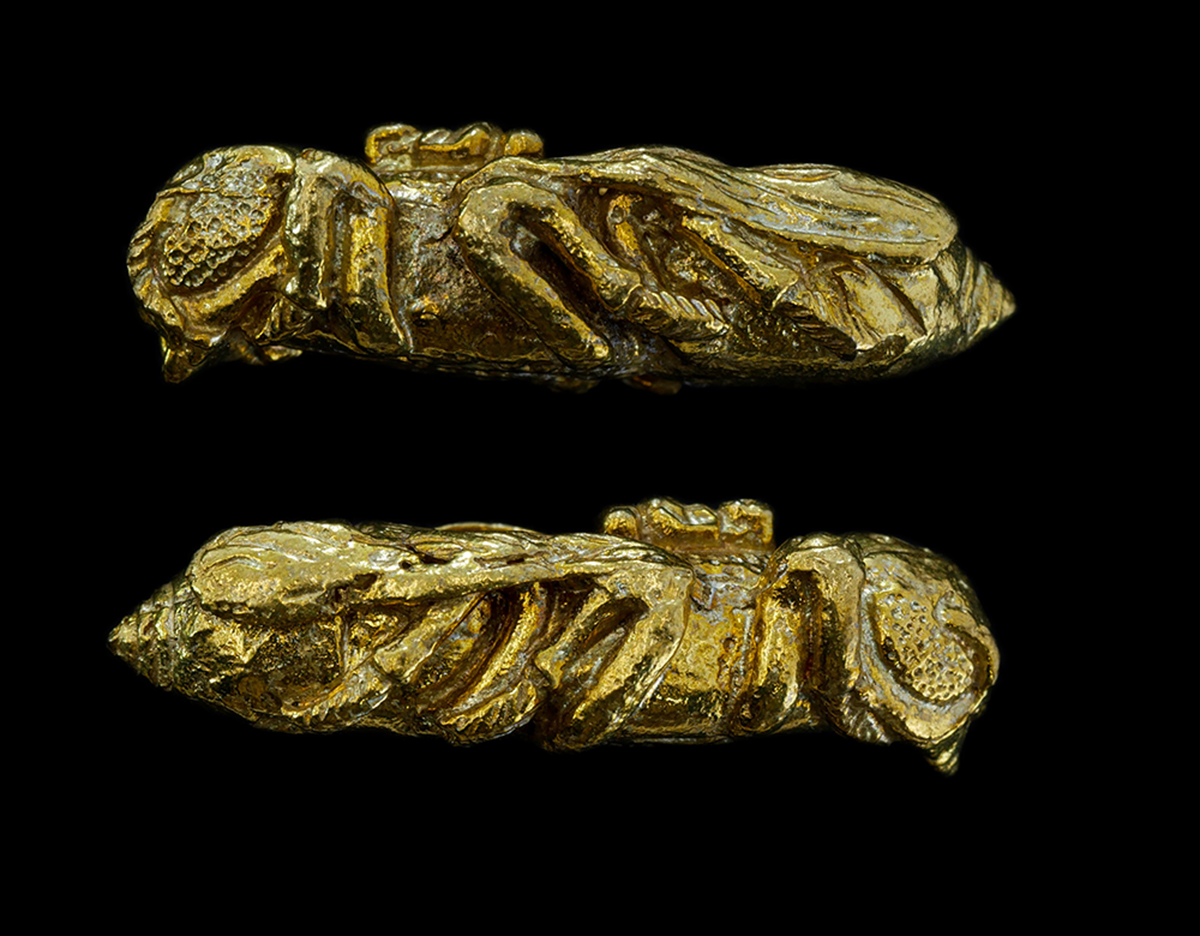 3.jpg - พญาต่อเงิน-ต่อทอง หลวงพ่อจืด วัดโพธิ์เศรษฐี จ.นครปฐม สร้างปี2544 เนื้อโลหะโบราณ พร้อมพระคาถาบูชา สวนปฏิบัติธรรมโพธิเศรษฐี มหาบารมีต่อเงินต่อทอง วัตถุม [..] | https://kamulet.in.th